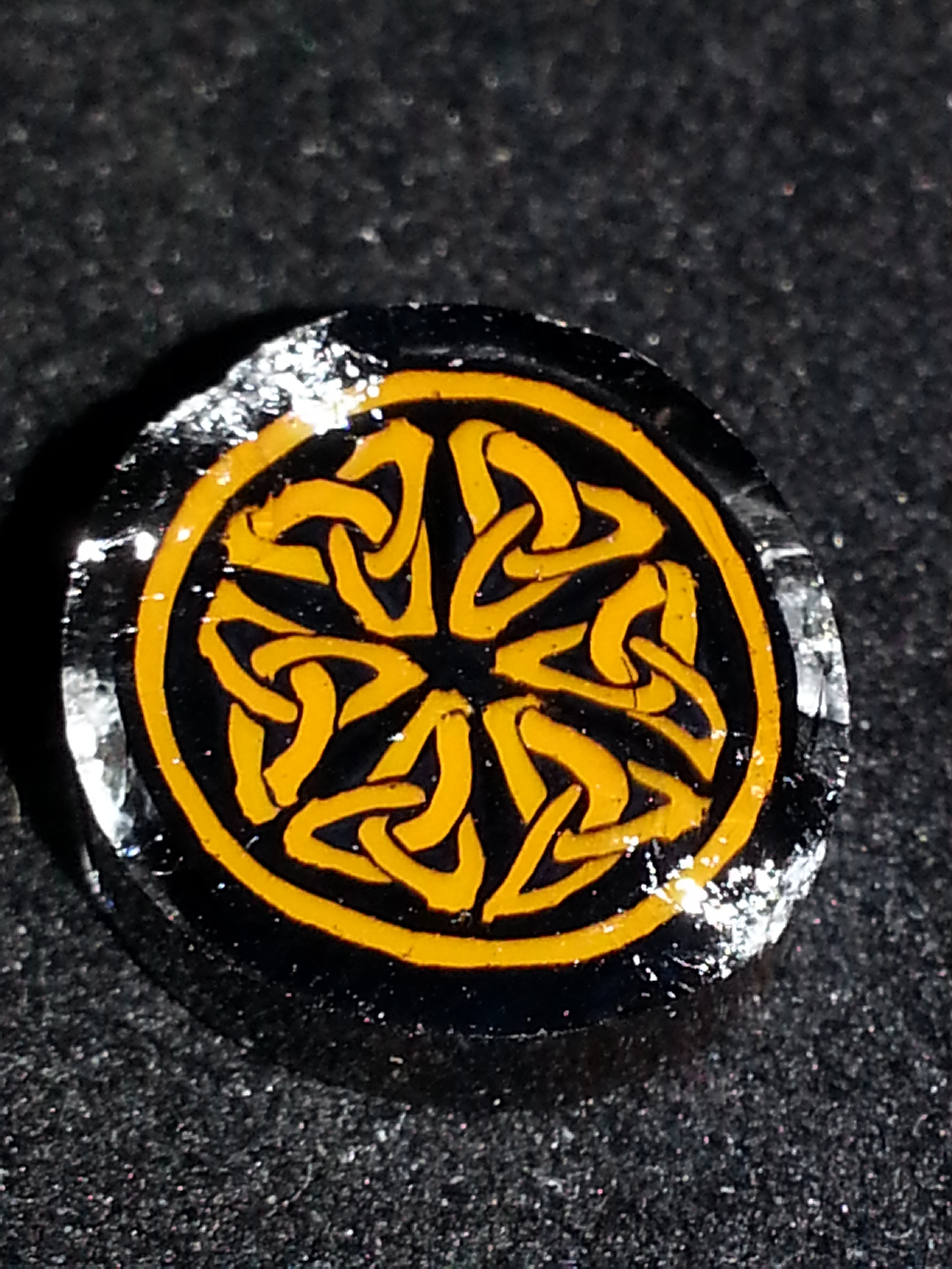 M-198 Gold/Black Celtic Knot